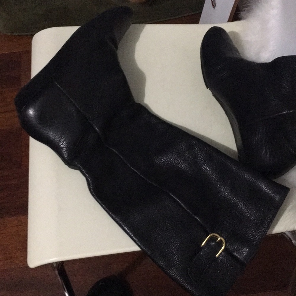 Black boots